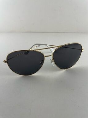 ✨ Victoria Beckham Aviator Sunglasses Gold Black Lenses Italy ✨
